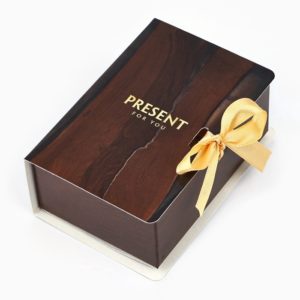 Коробка - книга «Present», 12 х 8 х 4.5 см