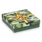Коробка складная «Праздничный камуфляж» 23 х 23 х 6,5 см